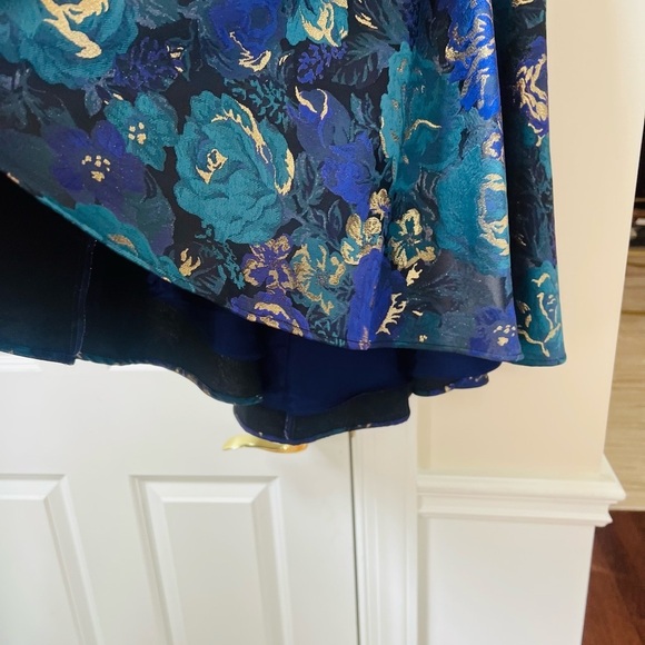 NWT ABS Elegant Blue and Gold dress with cutout back size 7 - Picture 4 of 13
